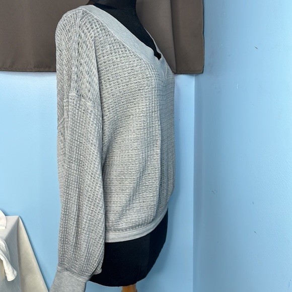 We The Free | Free People Grey Waffle Knit V Neck Long Sleeve Shirt - Picture 4 of 6